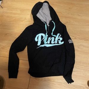 Medium pink quarter zip